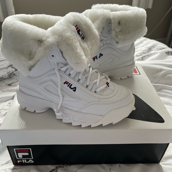 FILA Disruptor Shearling Snow Boots - Picture 2 of 3